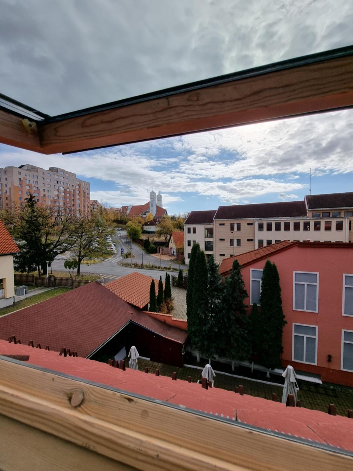 Pensiunea Korona And Restaurant Miercurea Ciuc Esterno foto