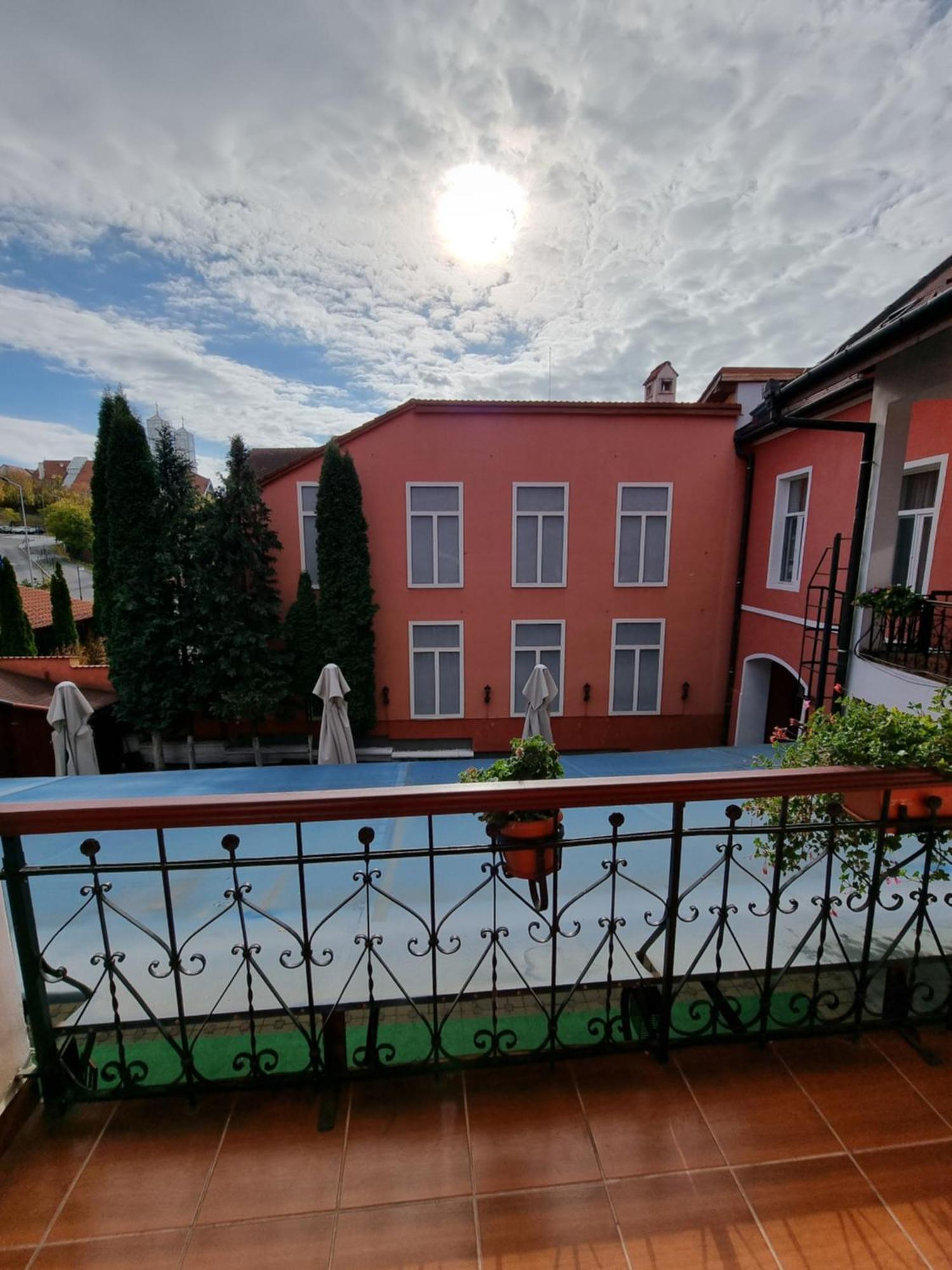 Pensiunea Korona And Restaurant Miercurea Ciuc Esterno foto