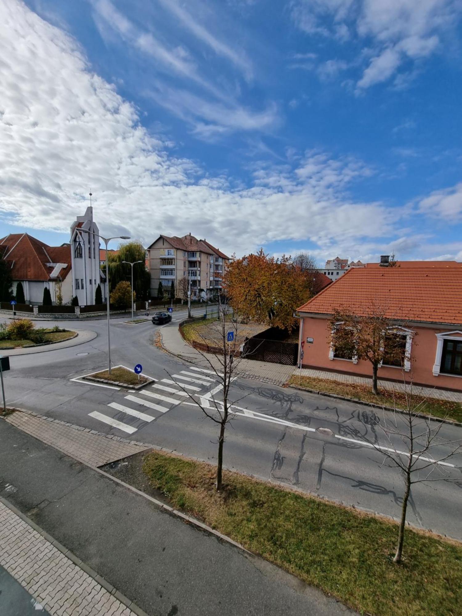 Pensiunea Korona And Restaurant Miercurea Ciuc Esterno foto